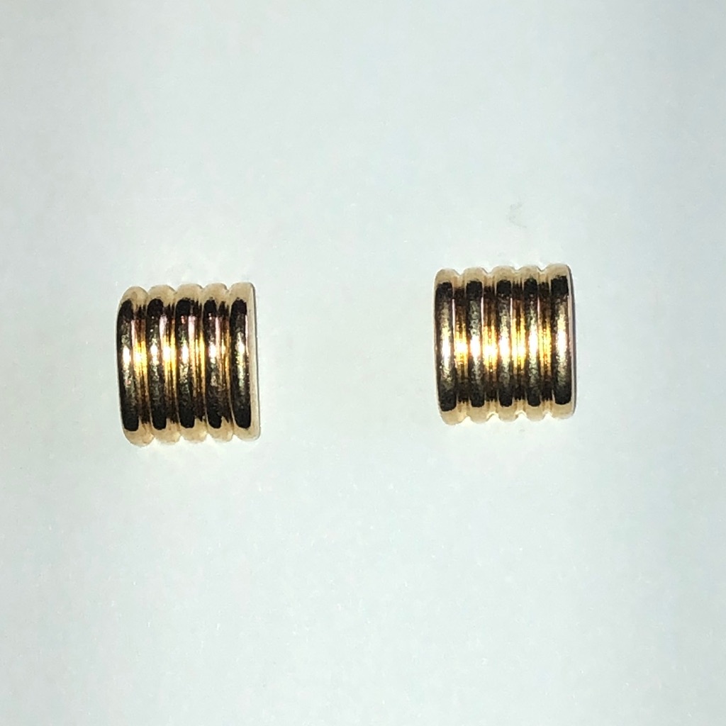 Vintage Gold Tone Ribbed Cylinder Stud Earrings